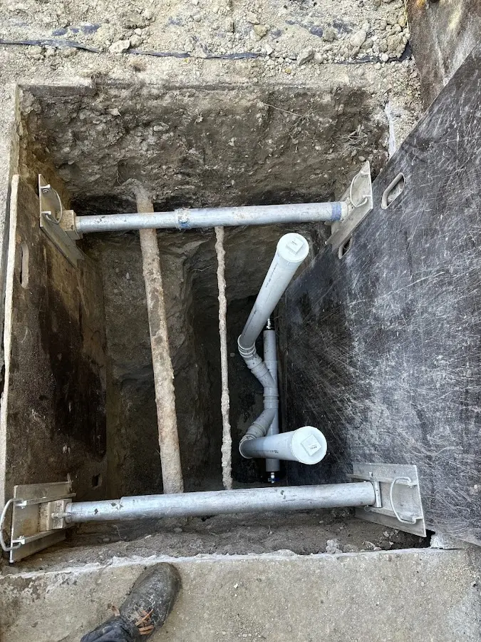 Experienced plumber completing Drain Cleaning work in Upper St. Clair